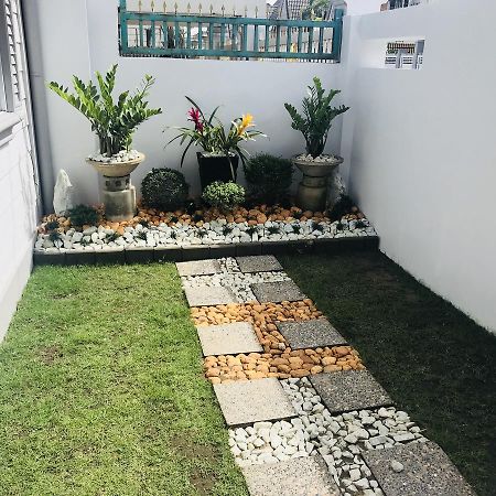 Hillary Timog Park Homes Ángeles Exterior foto