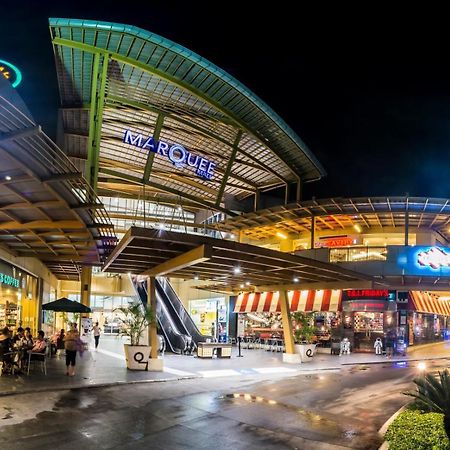 Hillary Timog Park Homes Ángeles Exterior foto