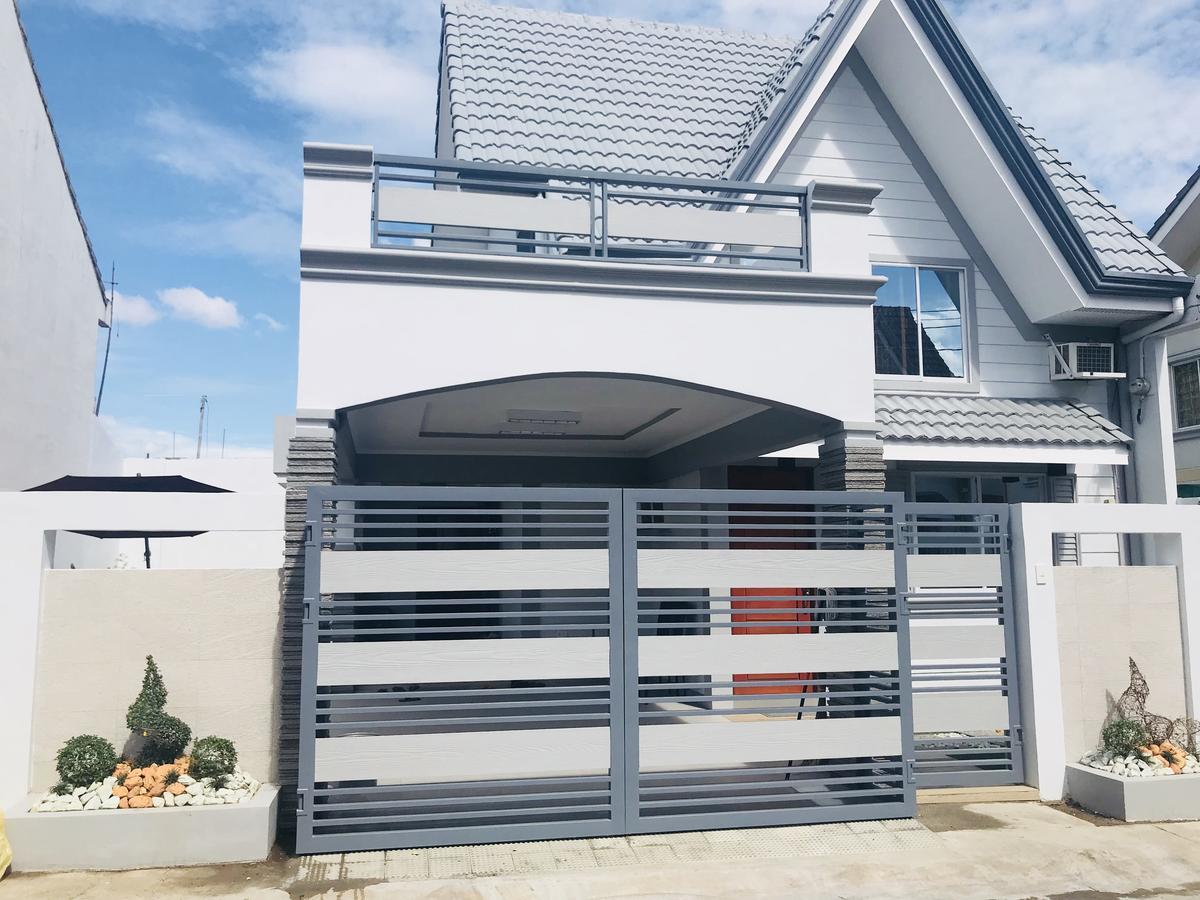 Hillary Timog Park Homes Ángeles Exterior foto