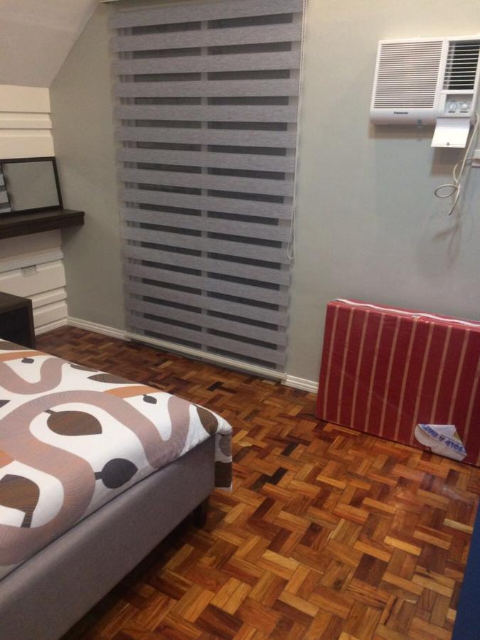 Hillary Timog Park Homes Ángeles Exterior foto